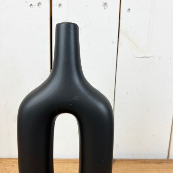 Matte Black Donut Vase - Image 3